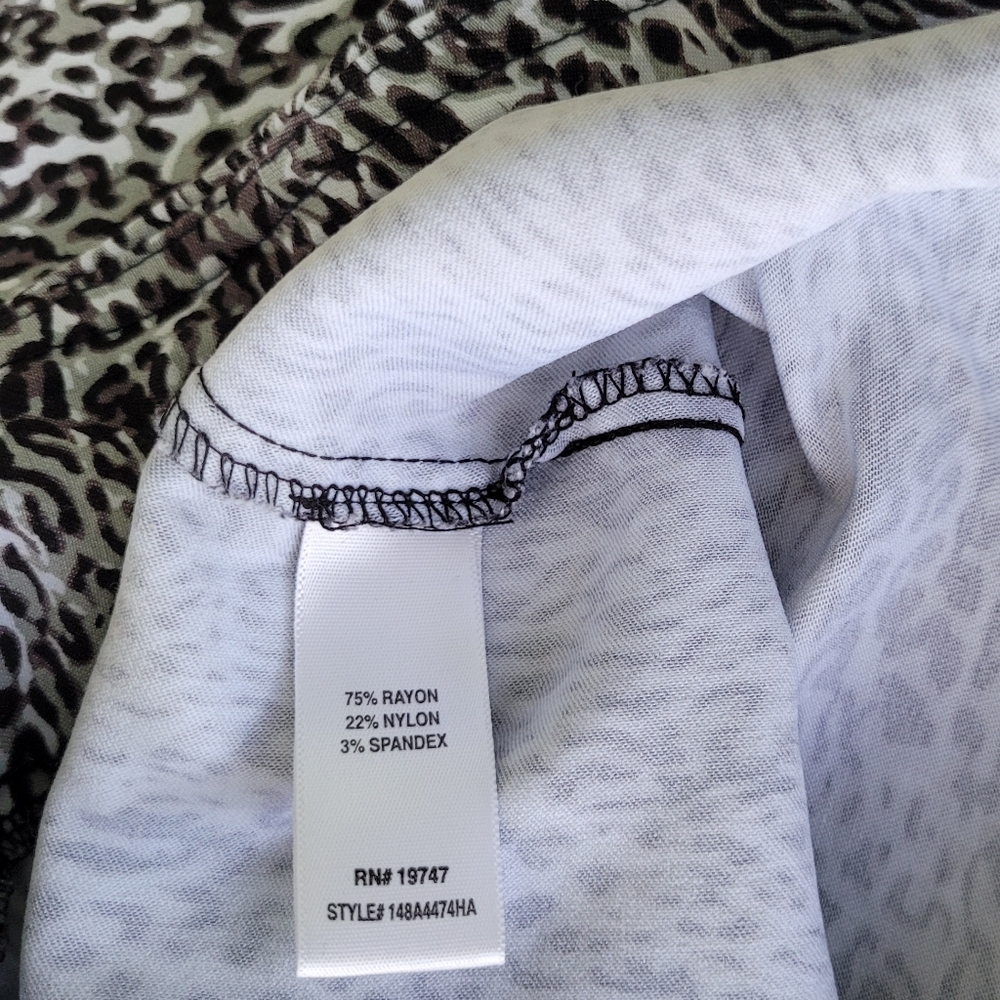 Counterparts Sz 10 Animal Print Pant - Picture 11 of 14